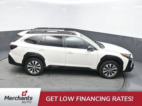 Used 2023 Subaru Outback Limited AWD/4WD image 39