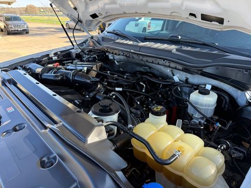 Used 2020 Ford F250 Lariat w/ Lariat Value Package image 40