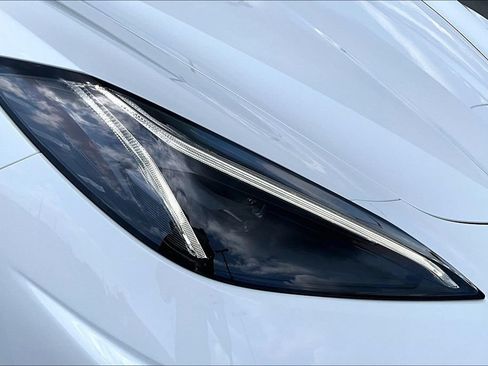 Used 2025 Chevrolet Corvette Stingray Premium Cpe w/ Z51 Performance Package RWD image 29
