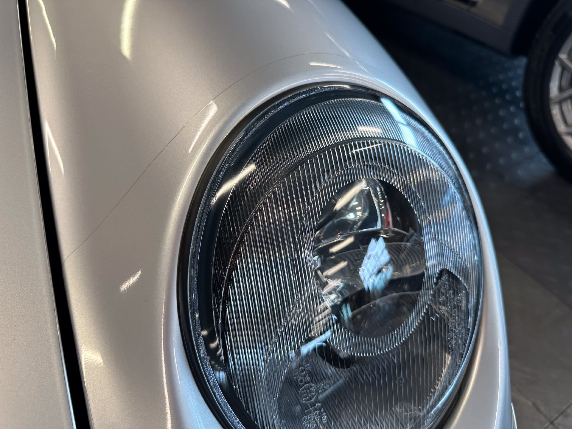 Used 1998 Porsche 911 Carrera RWD image 92