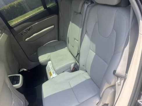Used 2024 Volvo XC90 B6 Plus w/ Protection Package Premier AWD/4WD image 5