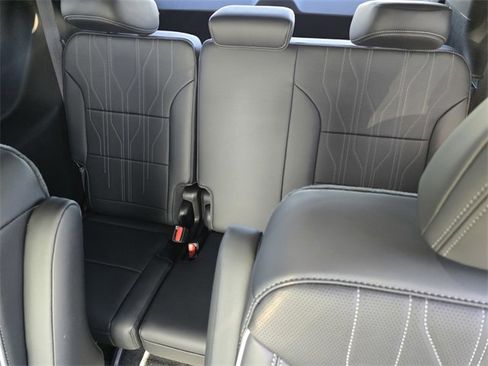 New 2026 Buick Enclave Avenir w/ Super Cruise Package image 9