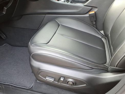 New 2025 Jeep Grand Cherokee Limited image 16