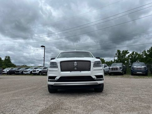 Used 2020 Lincoln Navigator Reserve w/ Luxury Package AWD/4WD image 4