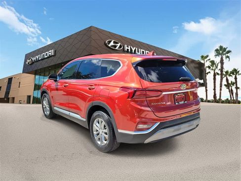 Used 2020 Hyundai Santa Fe SEL image 2