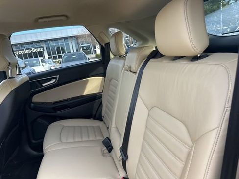Used 2018 Ford Edge SEL w/ Equipment Group 201A image 20