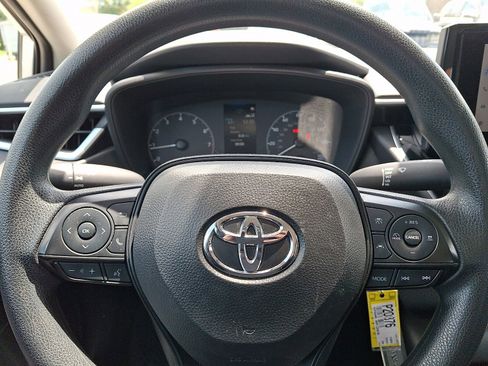 Used 2024 Toyota Corolla LE FWD image 17