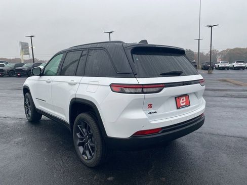 New 2025 Jeep Grand Cherokee Limited image 5