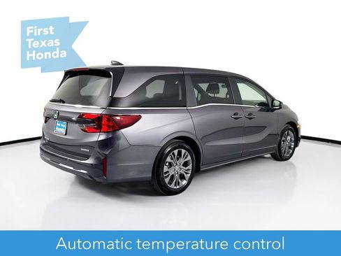 Used 2026 Honda Odyssey Touring image 8