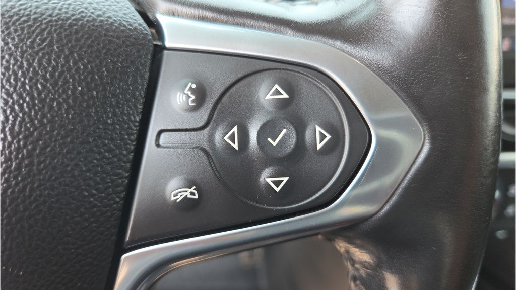Used 2020 Chevrolet Traverse Premier AWD/4WD image 36