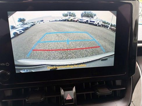 Certified 2025 Toyota Corolla LE FWD image 29