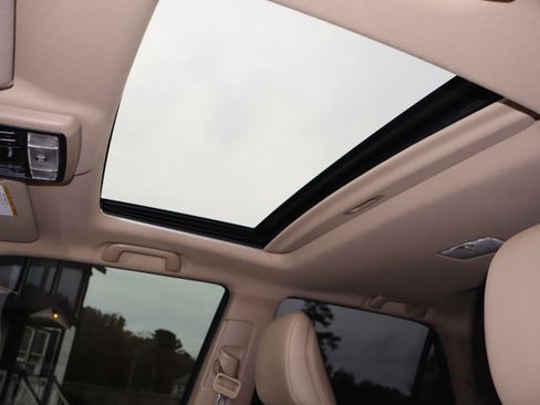 Used 2019 Toyota 4Runner Limited image 18