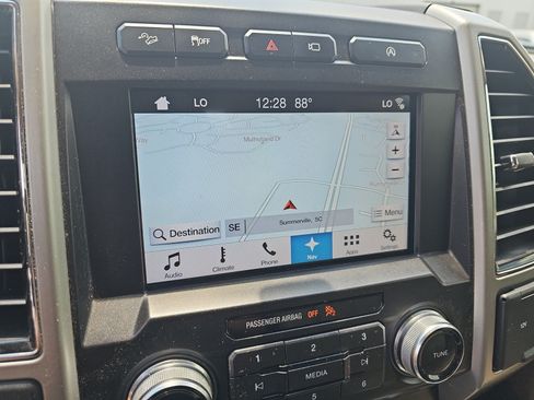 Used 2018 Ford F150 Lariat w/ Equipment Group 502A Luxury AWD/4WD image 23