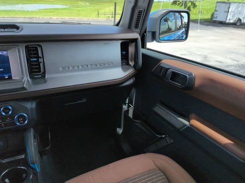 Used 2023 Ford Bronco Outer Banks AWD/4WD image 16