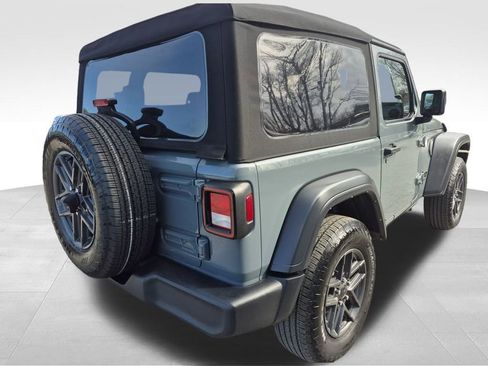 Used 2024 Jeep Wrangler Sport S image 10