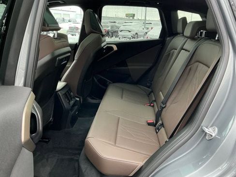 Used 2025 BMW X3 xDrive30i w/ Premium Package image 16