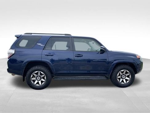 Used 2019 Toyota 4Runner TRD Off-Road Premium AWD/4WD image 18