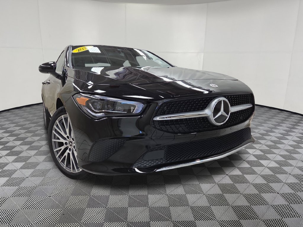 Used 2022 Mercedes-Benz CLA 250 4MATIC image 2
