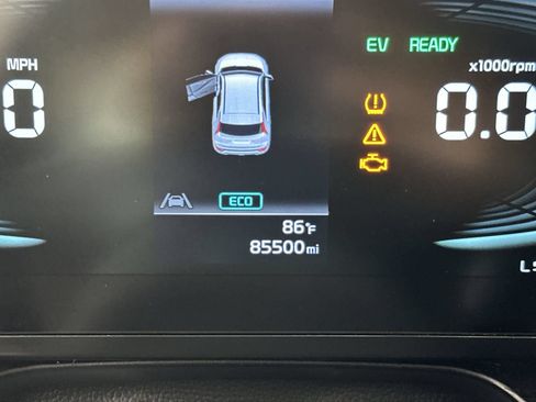 Used 2024 Kia Niro LX FWD image 15