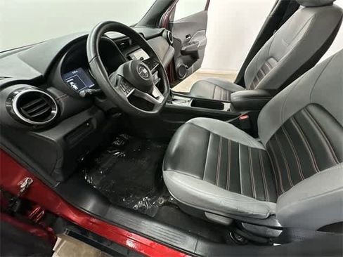 Used 2021 Nissan Kicks SR w/ SR Premium Package image 15