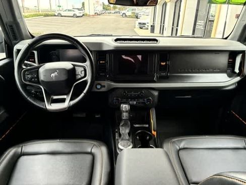 Used 2023 Ford Bronco Badlands AWD/4WD image 4
