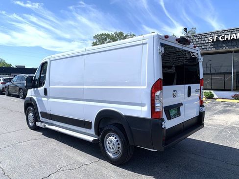 Used 2025 RAM ProMaster 2500 w/ U-Haul Equipment Group FWD image 6