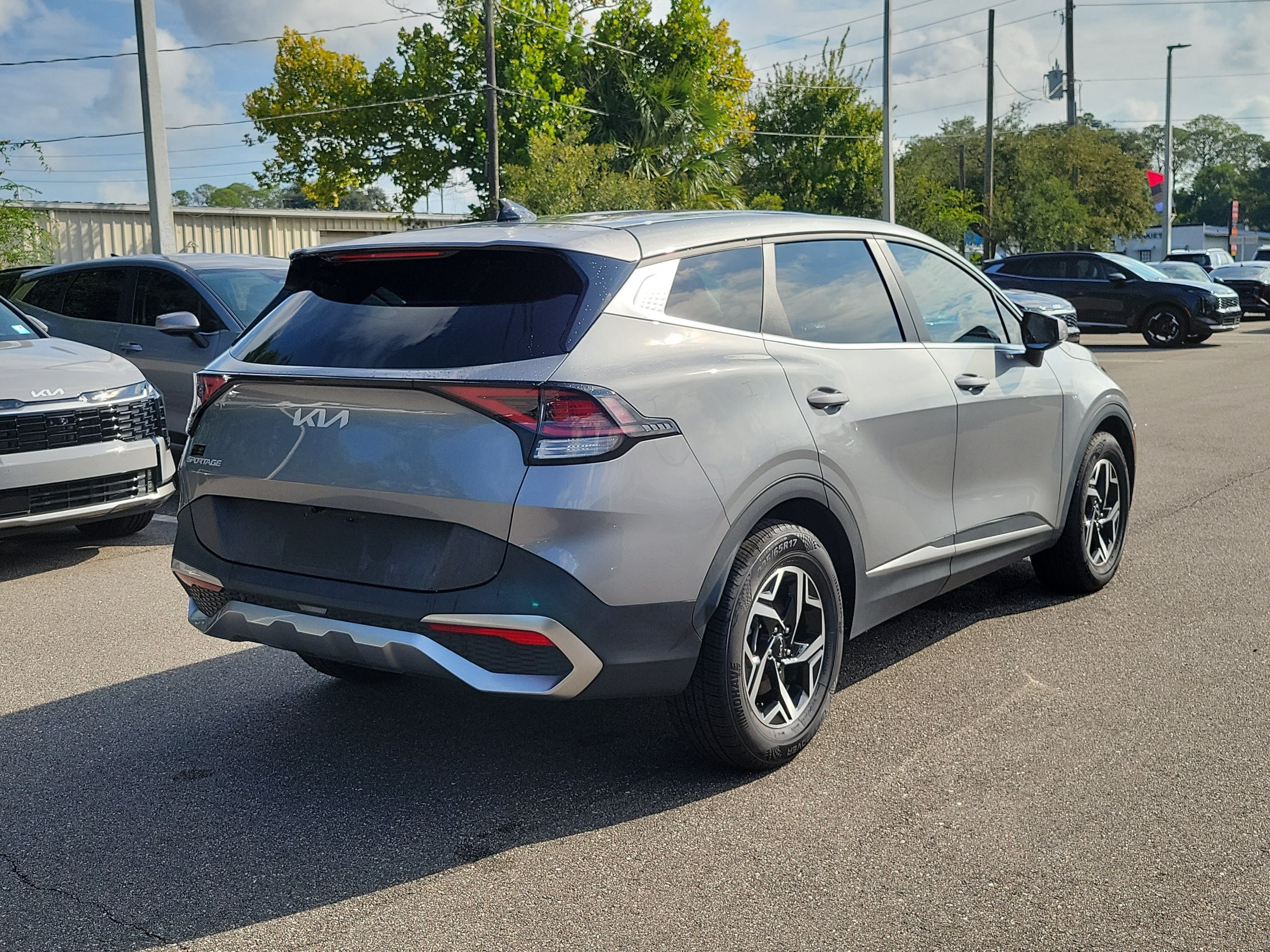 Certified 2023 Kia Sportage LX FWD image 6
