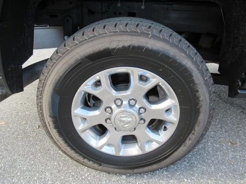 Used 2024 RAM 2500 Laramie image 33