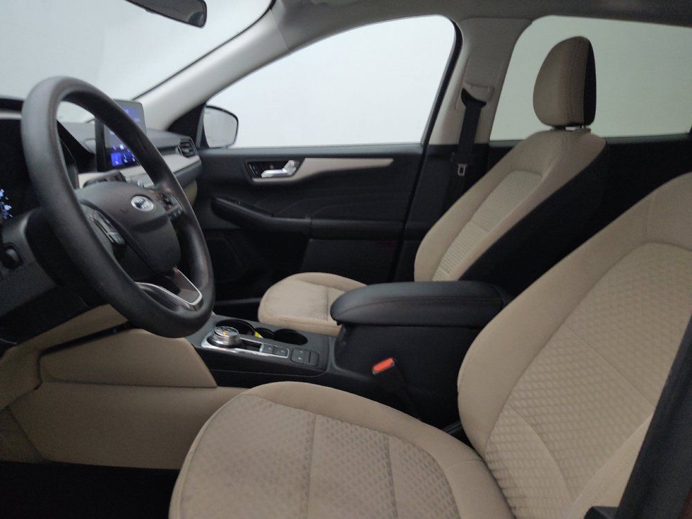 Used 2021 Ford Escape SE FWD image 17