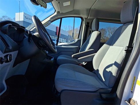 Used 2015 Ford Transit 150 XLT image 18