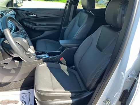 Used 2021 Buick Encore GX Preferred w/ Cold Weather Comfort Package FWD image 24