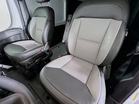 Used 2026 RAM ProMaster 2500 w/ Convenience Group FWD image 19