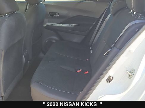 Used 2022 Nissan Kicks SV FWD image 17