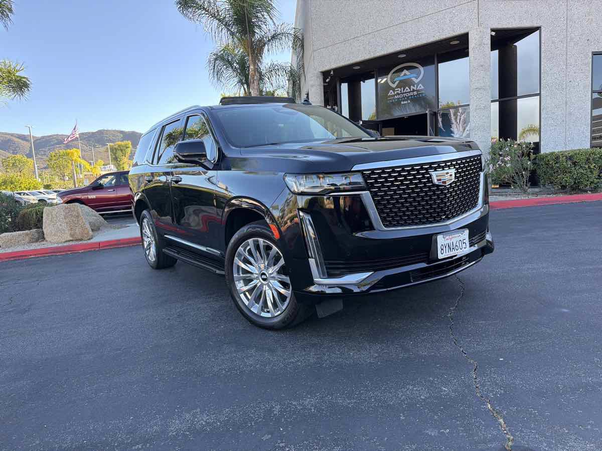 Used 2021 Cadillac Escalade Premium Luxury RWD image 5