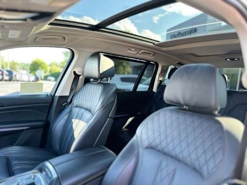 Used 2026 BMW X7 xDrive40i AWD/4WD image 12