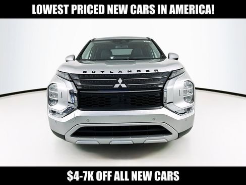 New 2024 Mitsubishi Outlander SE image 2