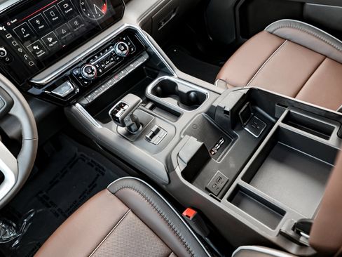 New 2026 GMC Sierra 1500 Denali w/ Denali Reserve Package image 31