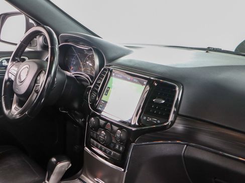 Used 2022 Jeep Grand Cherokee Limited AWD/4WD image 26