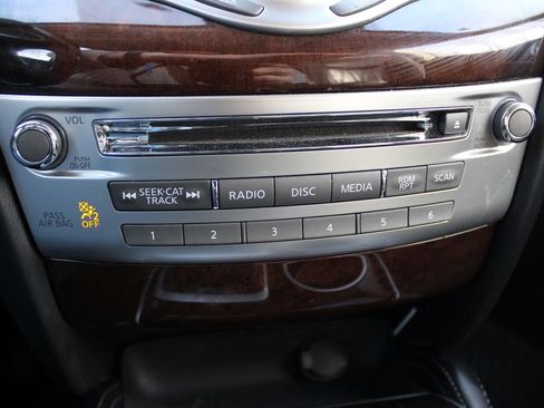 Used 2017 INFINITI QX60 Luxe w/ Deluxe Technology Package image 20