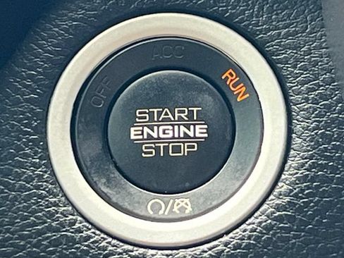 Used 2021 RAM 1500 Big Horn AWD/4WD image 35