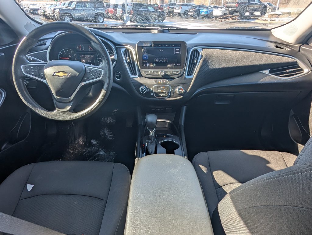 Used 2022 Chevrolet Malibu LS w/ Driver Confidence Package II FWD image 21
