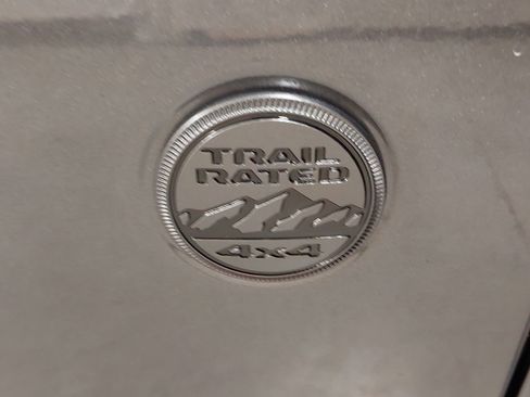 Used 2024 Jeep Wrangler Willys image 33