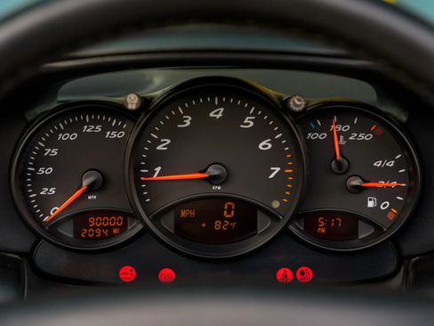 Used 1999 Porsche Boxster RWD image 33