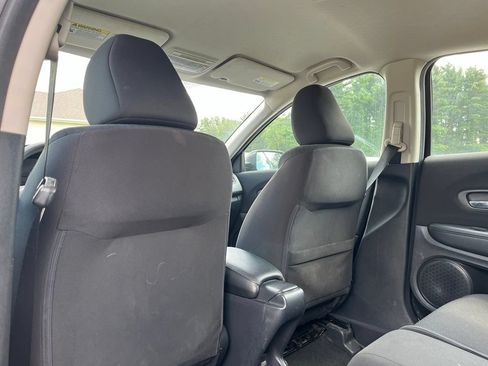 Used 2016 Honda HR-V LX image 22