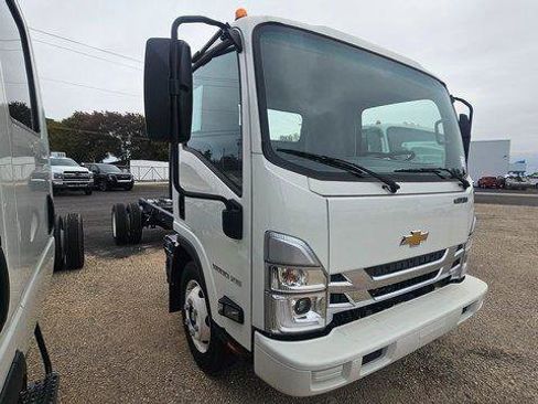 New 2024 Chevrolet Low Cab Forward 5500XG image 4