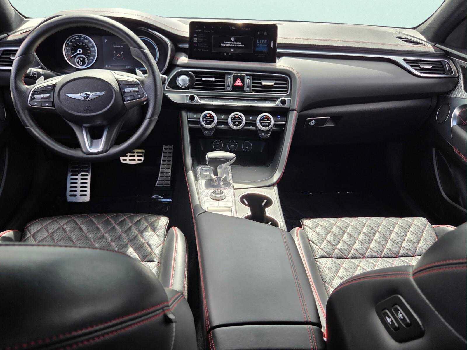 Used 2022 Genesis G70 3.3T RWD image 13