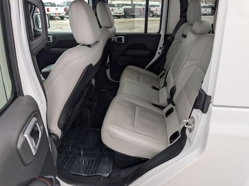 Used 2021 Jeep Gladiator Mojave image 19