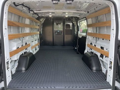 Used 2024 Ford Transit 250 Low Roof w/ Exterior Upgrade Package image 26