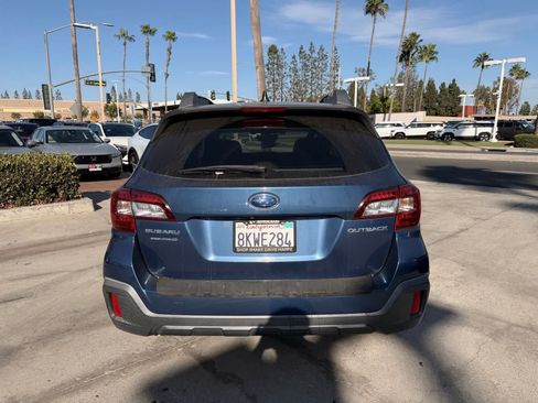 Used 2019 Subaru Outback 2.5i Premium w/ Popular Package #2 AWD/4WD image 4