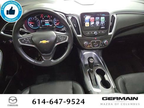 Used 2018 Chevrolet Malibu LT w/ Leather Package image 18